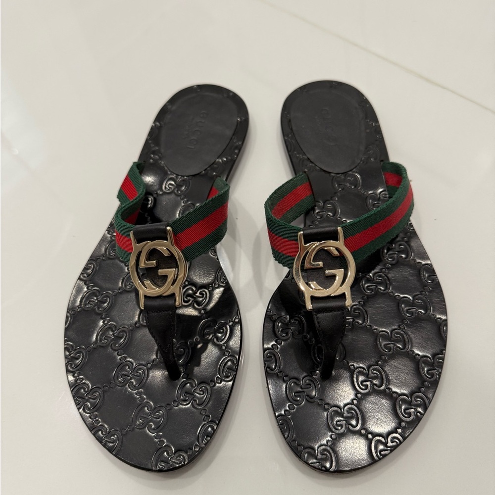Gucci Black Flip Flops with Red and Green Straps